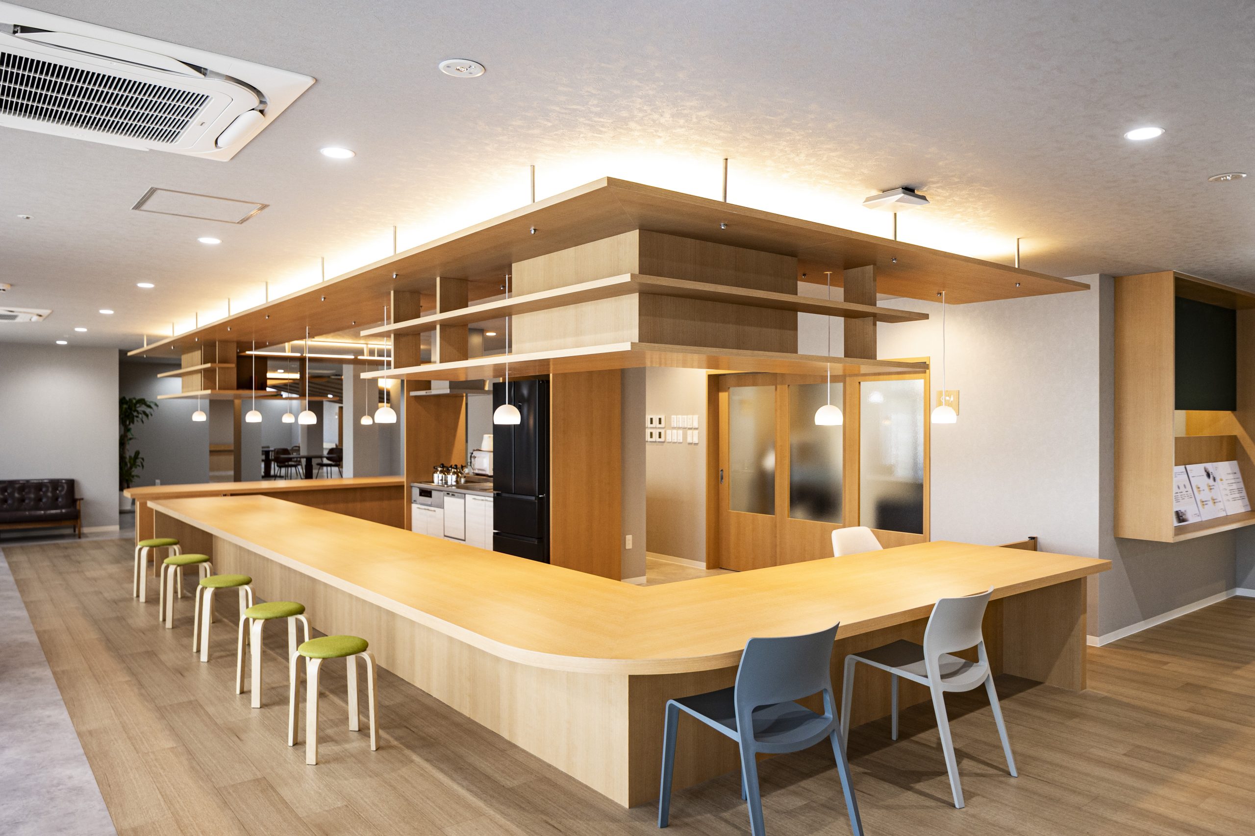 シューペルブリアン株式会社